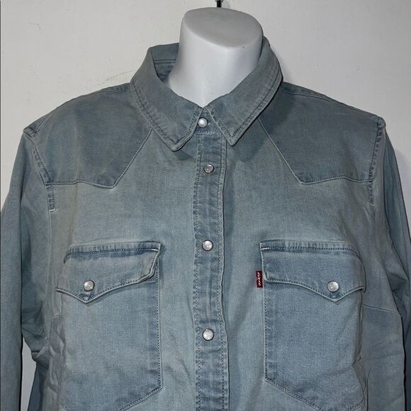 LEVIS The Ultimate Western Light Indigo Denim Shirt-1X NWOT! - Picture 3 of 11